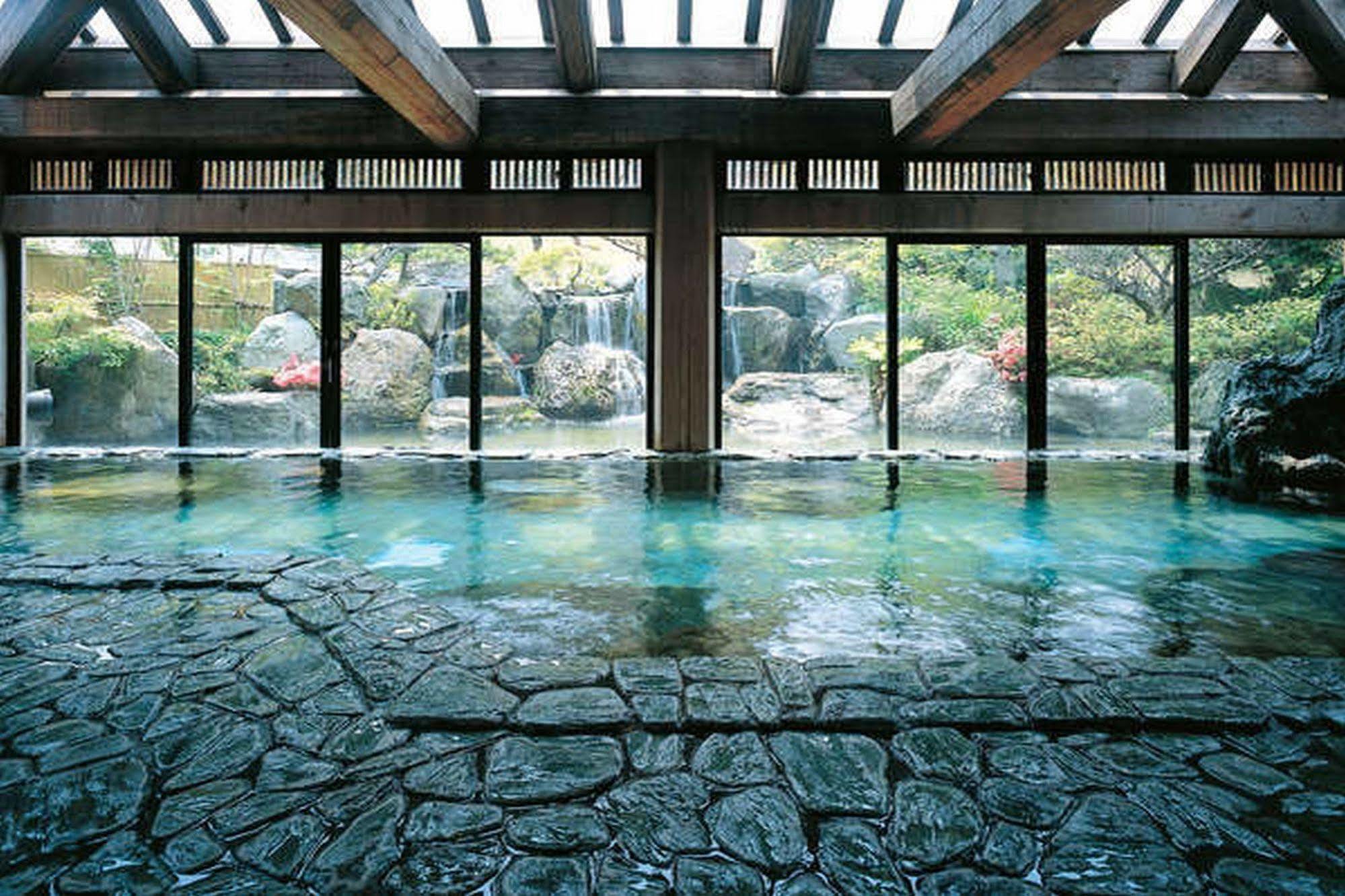 Yuraku Hotel Awara Экстерьер фото