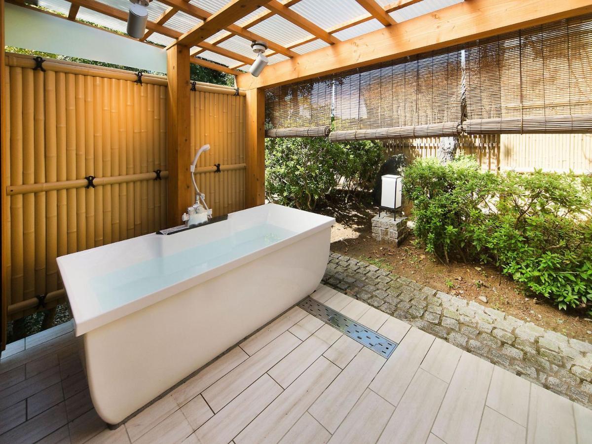 Yuraku Hotel Awara Экстерьер фото